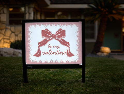 Be My Valentine Bow Yardsy Sign - Hero