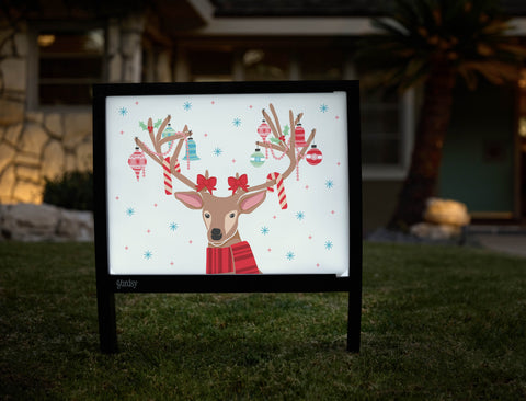 Festive Deer Yardsy Sign - Hero