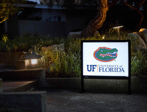 Florida Institutional Gator Mark White Yardsy Sign - Flat Feet