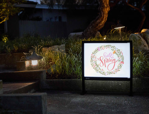 Hello Spring Wreath Yardsy Sign - Flat Feet