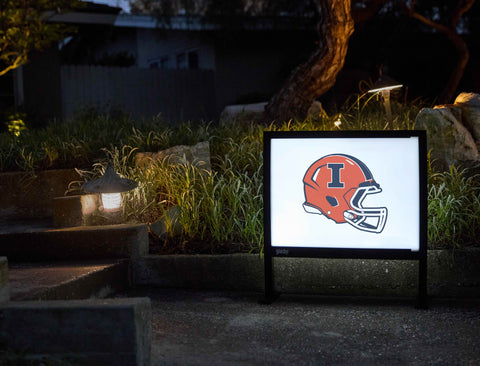 Illinois Helmet Mark White Yardsy Sign - Flat Feet