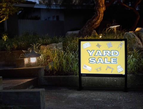 Line Art Yard Sale Yardsy Sign - Flat Feet