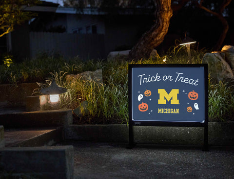 Michigan Halloween Trick Or Treat Yardsy Sign - Flat Feet