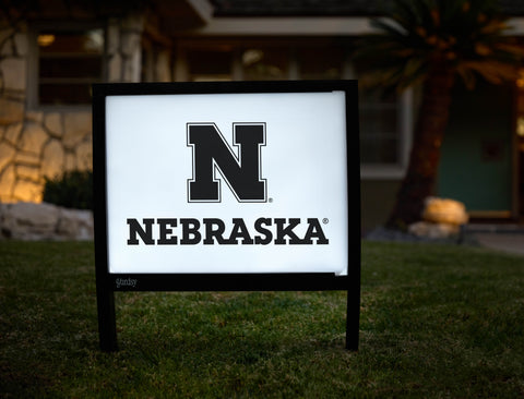 Nebraska N Black Mark White Yardsy Sign - Hero
