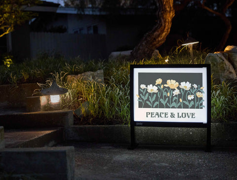 Peace & Love Yardsy Sign - Flat Feet