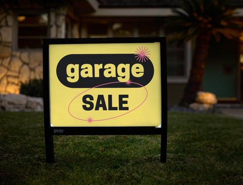 Retro Garage Sale Yardsy Sign - Hero