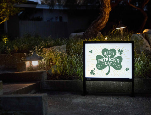 St. Patrick's Day Shamrock Yardsy Sign - Flat Feet