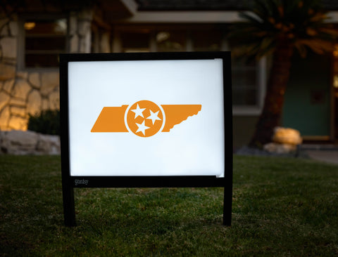 Tennessee Vols State Shield White Yardsy Sign - Hero