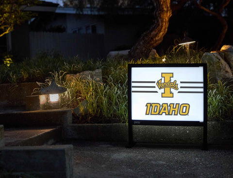 University of Idaho I Vandals White Yardsy Sign - Flat Feet