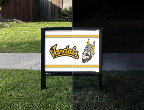 University of Idaho Vandals Mark White Yardsy Sign - Day Night