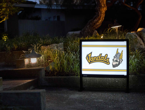 University of Idaho Vandals Mark White Yardsy Sign - Flat Feet