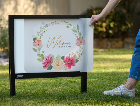 Wreath Welcome Yardsy Sign - Interchangeable