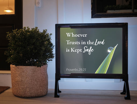 Trust In The Lord Yardsy Sign