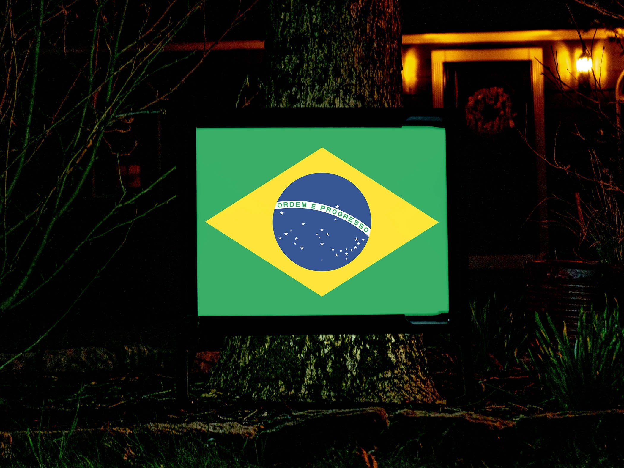Brazil Flag Lumilawn Yard Sign - 18
