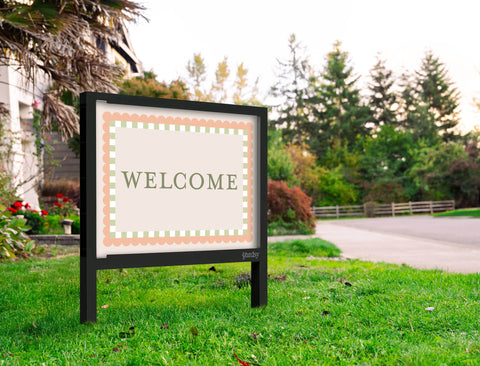 Scalloped Border Welcome Yardsy Sign