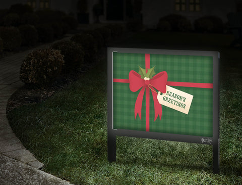 Seasons Greetings Gift Yardsy Sign Walkway.Jpg